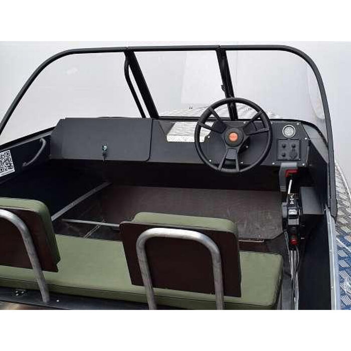 Алюминиевая лодка NewStyle 433 - автомобильная консоль