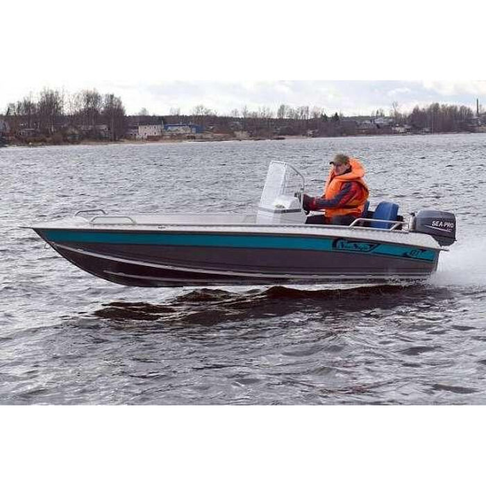 Алюминиевая лодка NewStyle 431 - с консолью