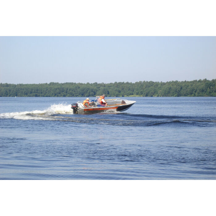 Wellboat-46 консоль - алюминиевая моторная лодка