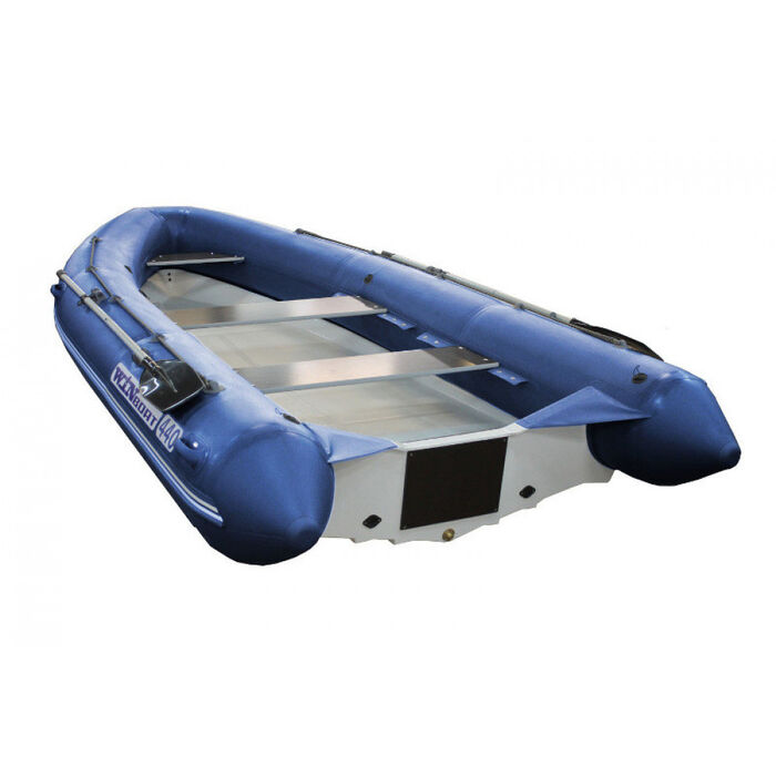 WinBoat 440R с малыми рундуками -  классический РИБ - жёстко-надувная моторная лодка