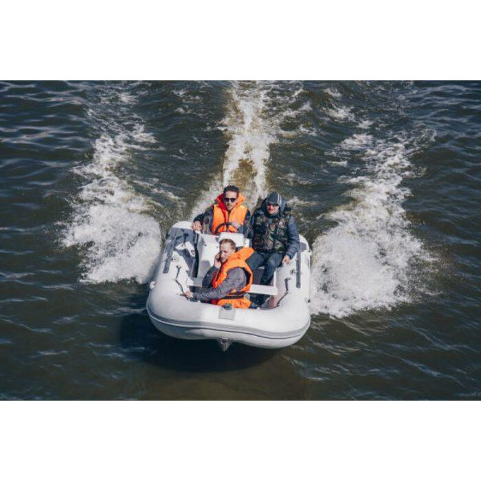 Адмирал RIB 410 с консолью - классический RIB - жестко-надувная моторная лодка ПВХ